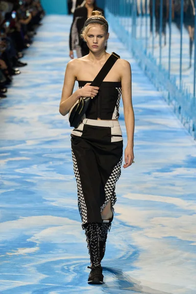 Look 31